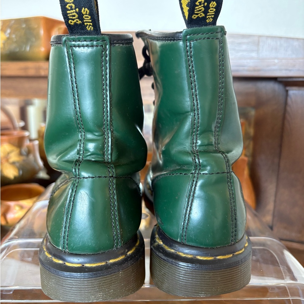 Doc Martens 1460 smooth leather green boots women size 7. - Picture 4 of 15